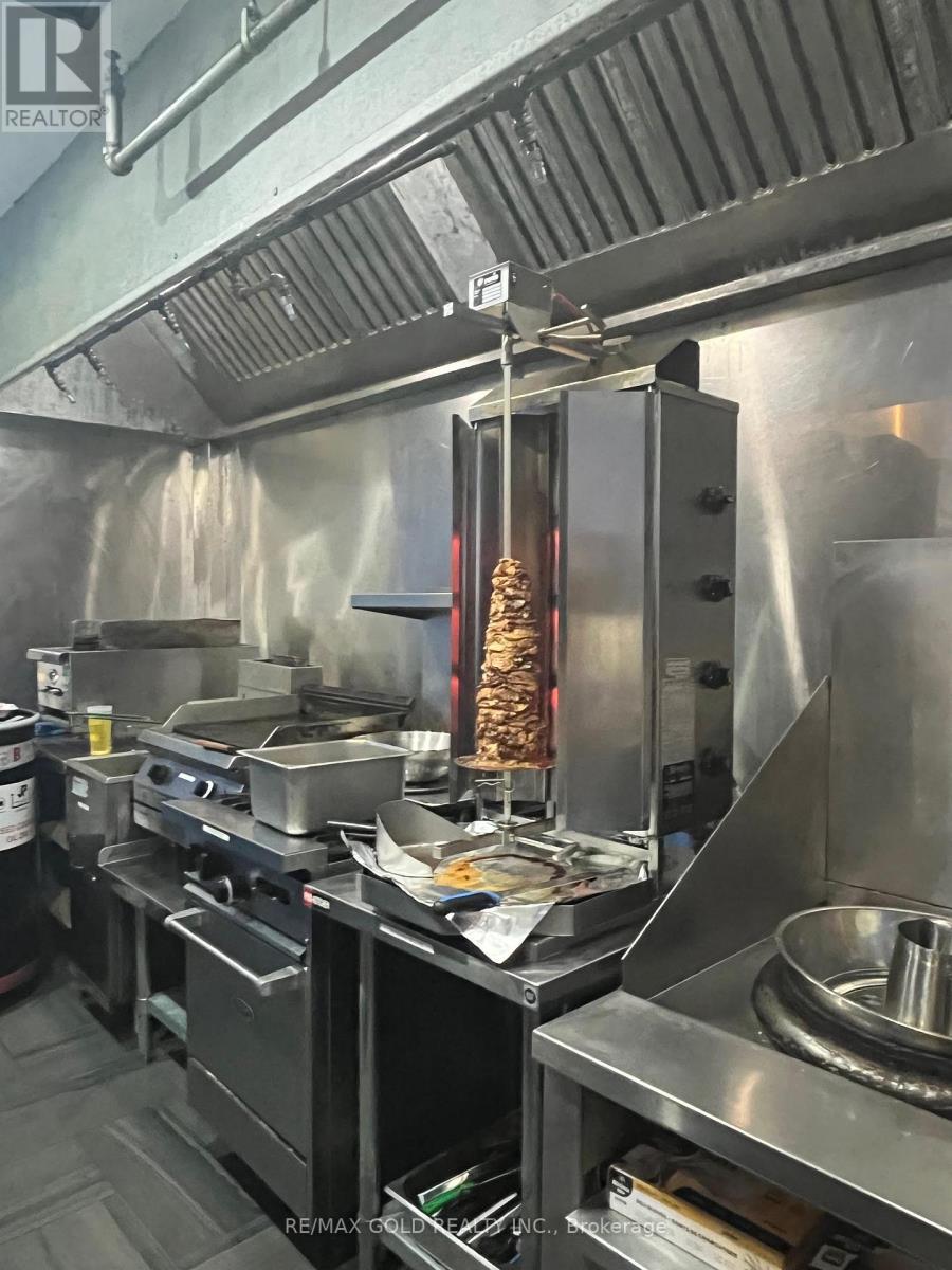 19 - 1151 Dundas Street W, Mississauga, Ontario  L5C 1C6 - Photo 14 - W12455594