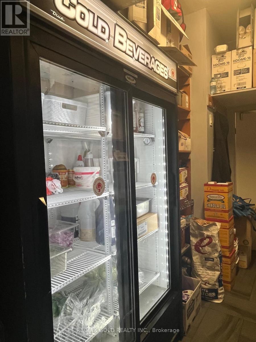 19 - 1151 Dundas Street W, Mississauga, Ontario  L5C 1C6 - Photo 17 - W12455594