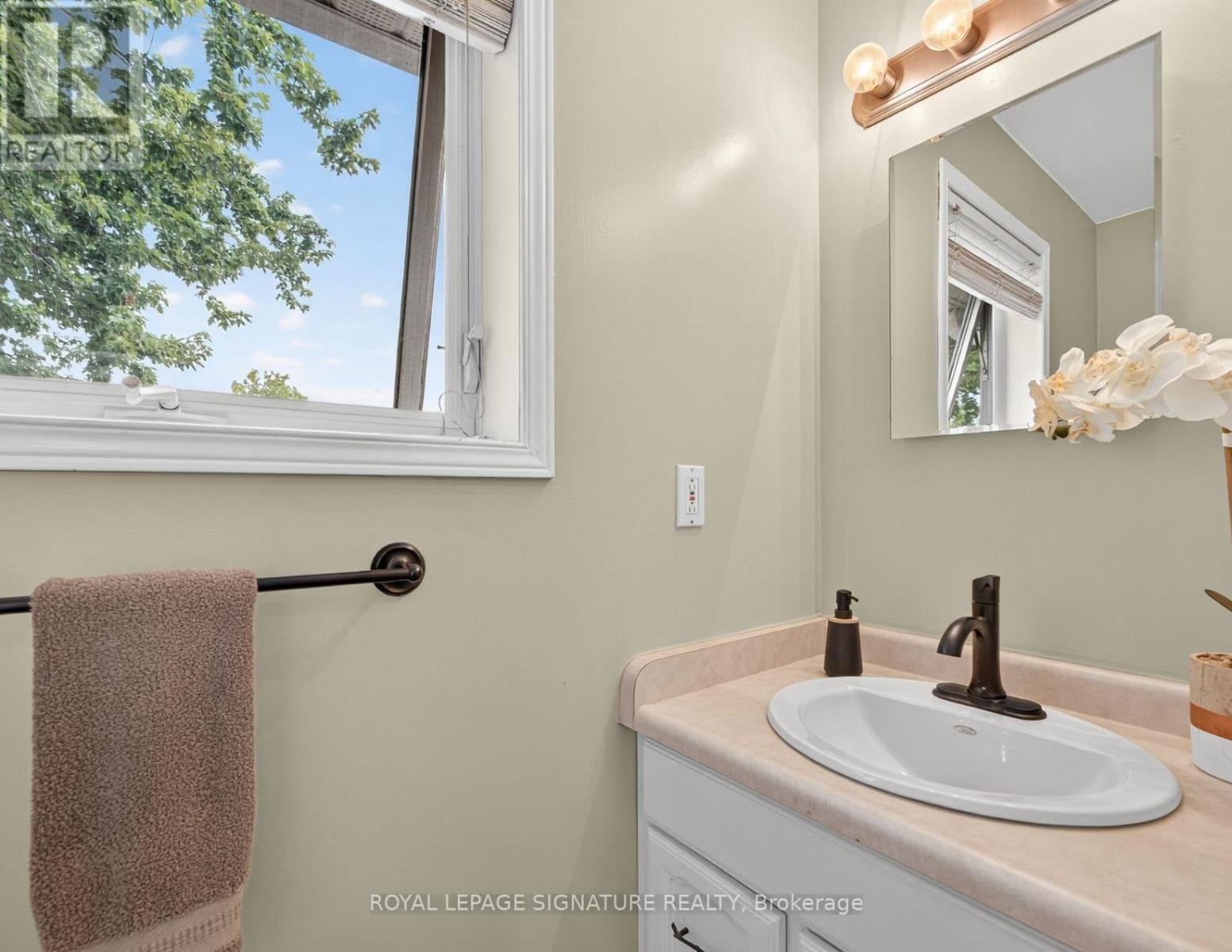 1152 Concession Road, Ramara, Ontario  L0K 1B0 - Photo 23 - S12443621