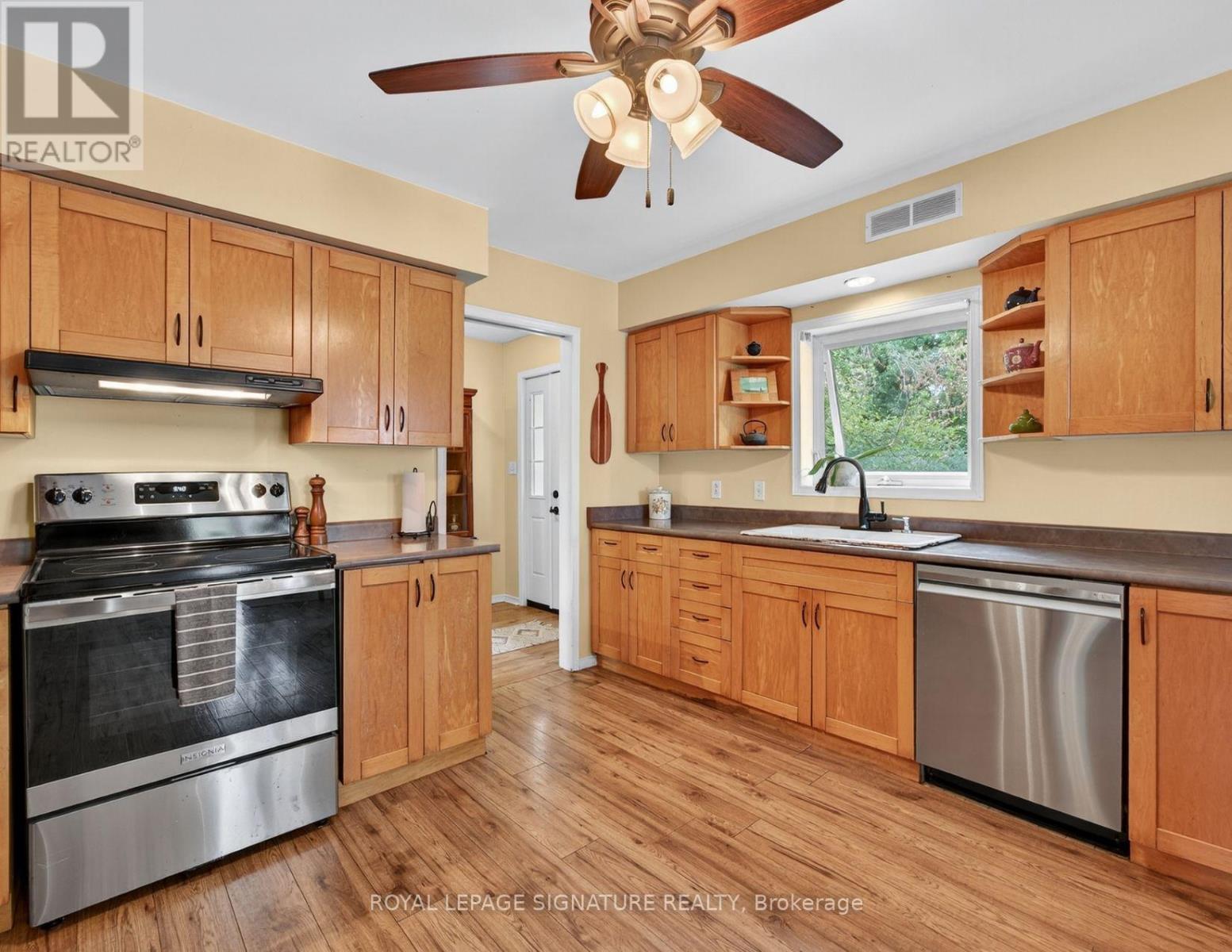 1152 Concession Road, Ramara, Ontario  L0K 1B0 - Photo 15 - S12443621