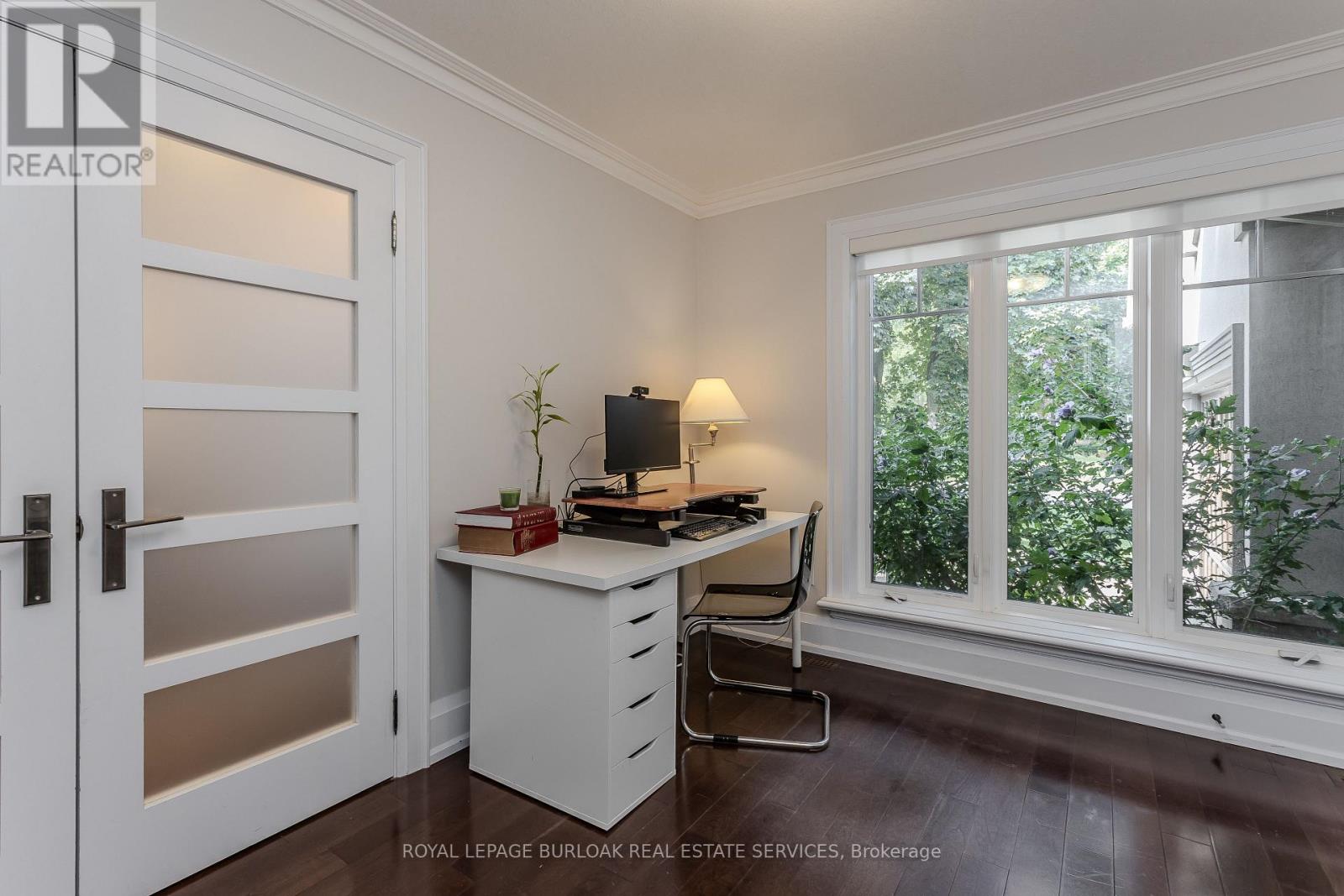 694 Cedar Avenue, Burlington, Ontario  L7T 2R7 - Photo 16 - W12427262