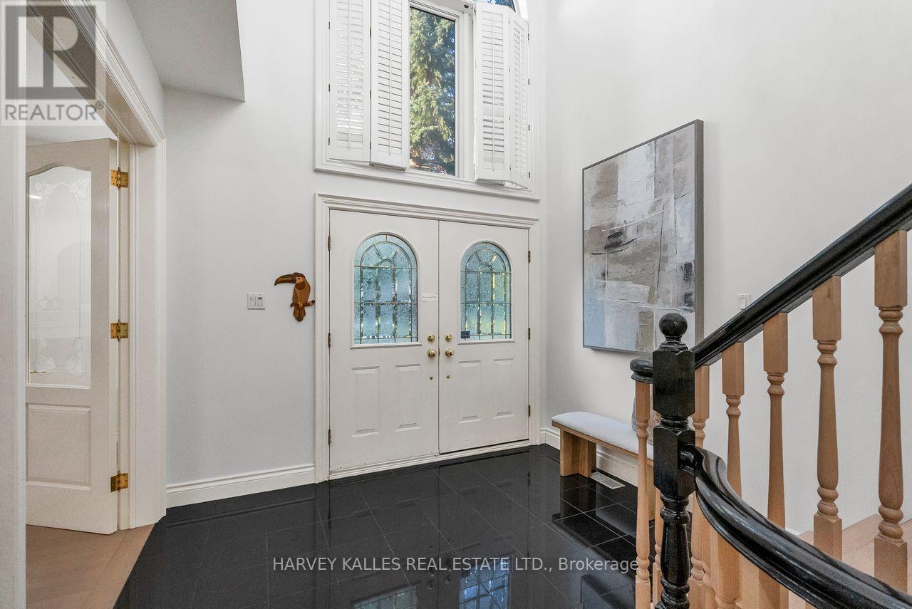 51 Stuart Avenue, Toronto (Lansing-Westgate), Ontario  M2N 1B2 - Photo 3 - C12506936