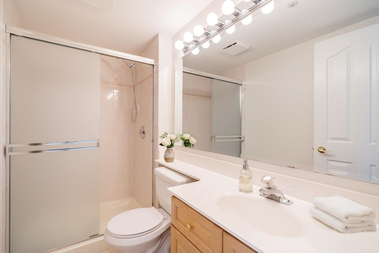 402 3190 Gladwin Road, Abbotsford, British Columbia  V2T 5T2 - Photo 13 - R3071795