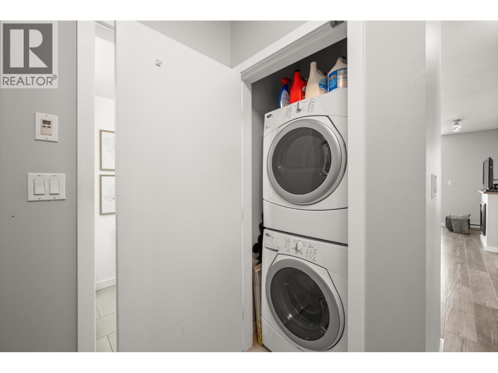 2103 280 Ross Drive, New Westminster, British Columbia  V3L 0C2 - Photo 27 - R3063188