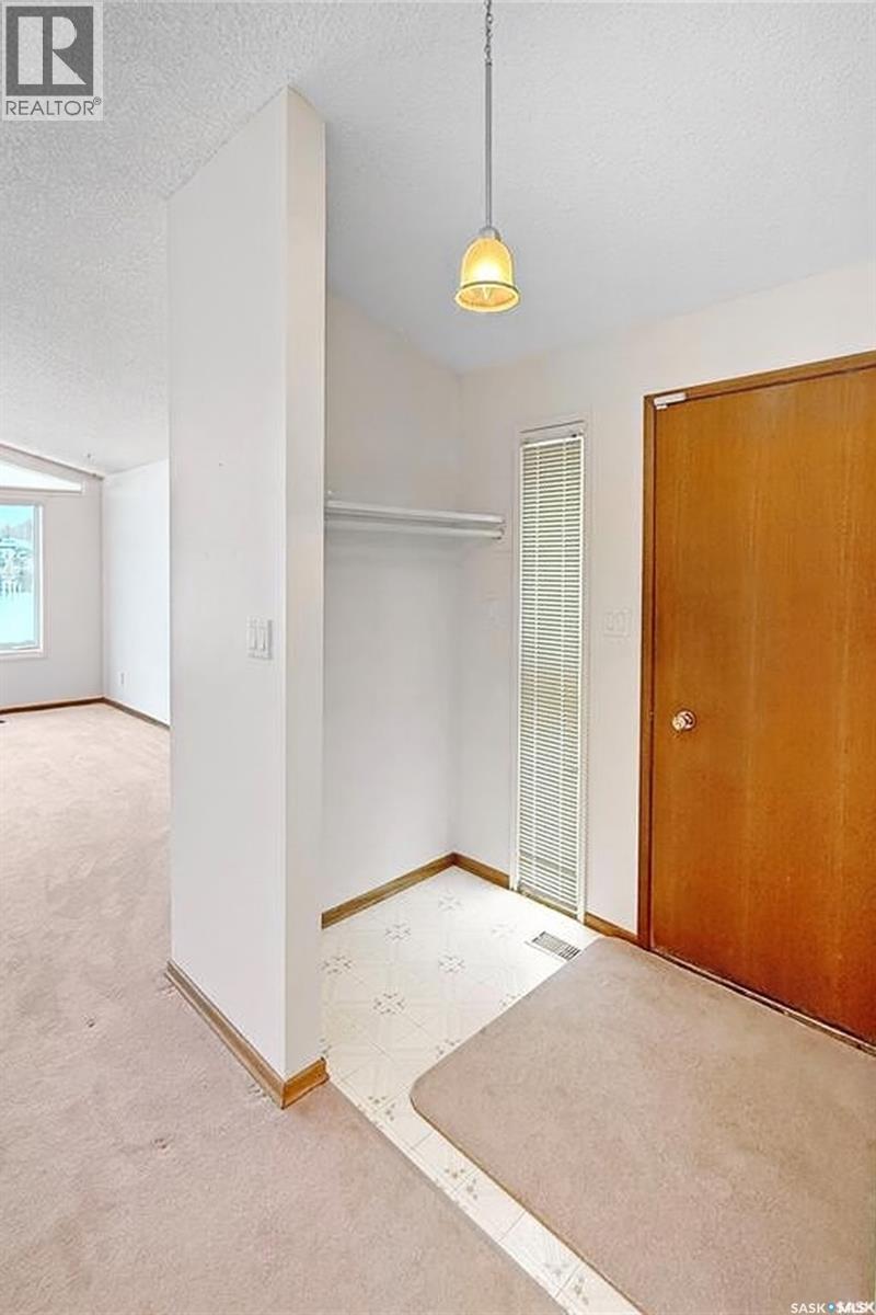 893 22nd Street E, Prince Albert, Saskatchewan  S6V 1N9 - Photo 14 - SK025058