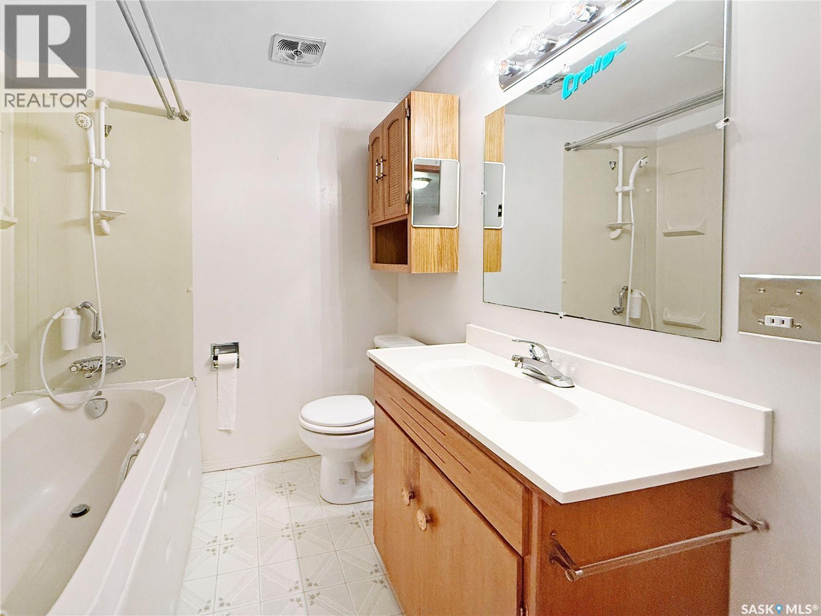 893 22nd Street E, Prince Albert, Saskatchewan  S6V 1N9 - Photo 27 - SK025058