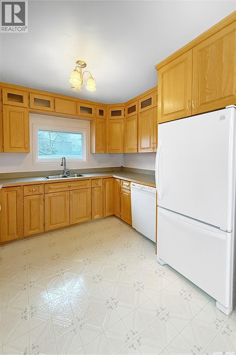 893 22nd Street E, Prince Albert, Saskatchewan  S6V 1N9 - Photo 6 - SK025058