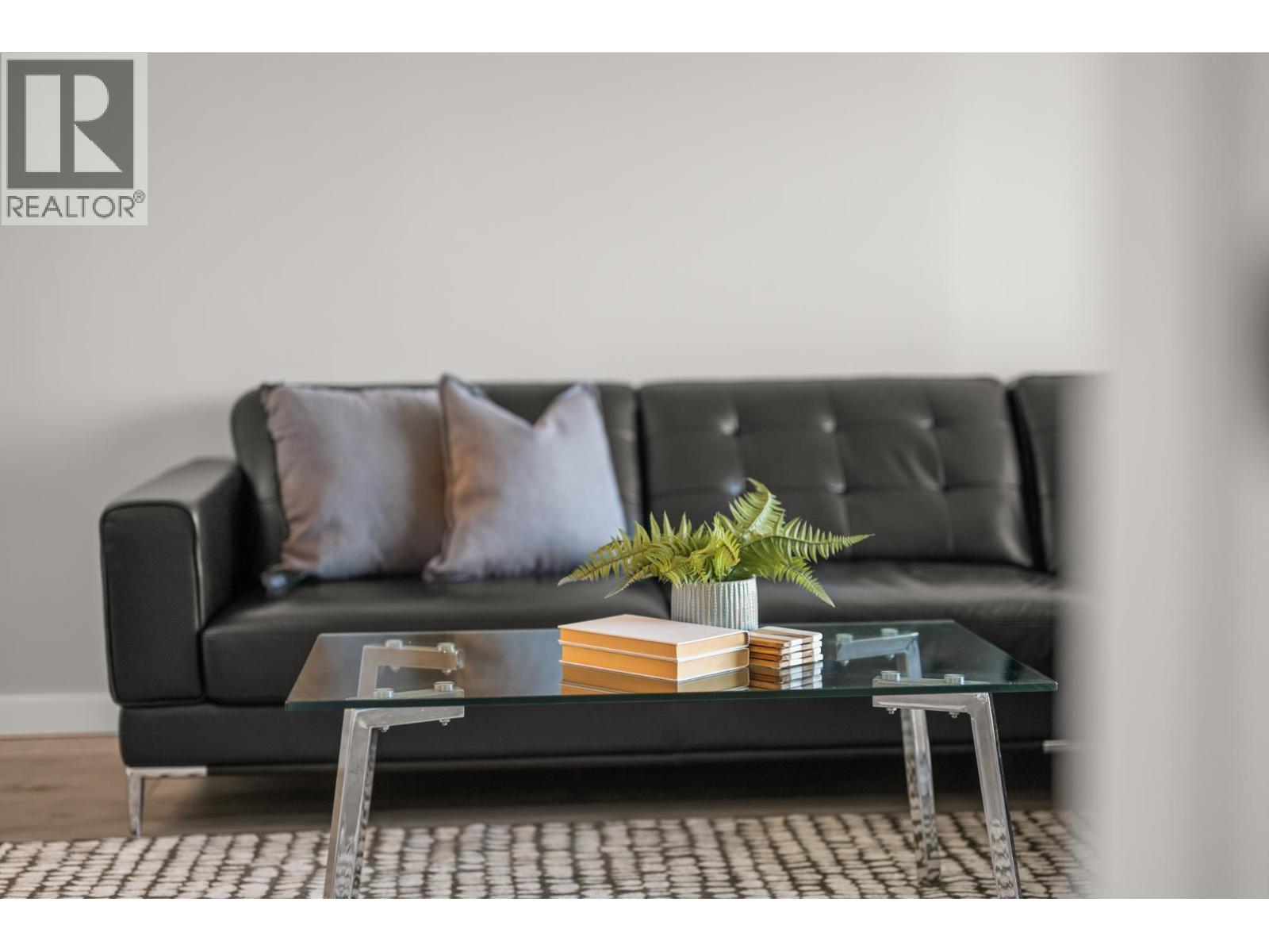 2103 280 Ross Drive, New Westminster, British Columbia  V3L 0C2 - Photo 11 - R3063188