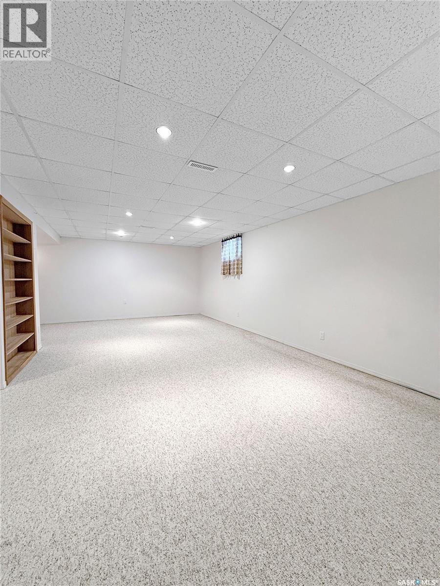 893 22nd Street E, Prince Albert, Saskatchewan  S6V 1N9 - Photo 24 - SK025058