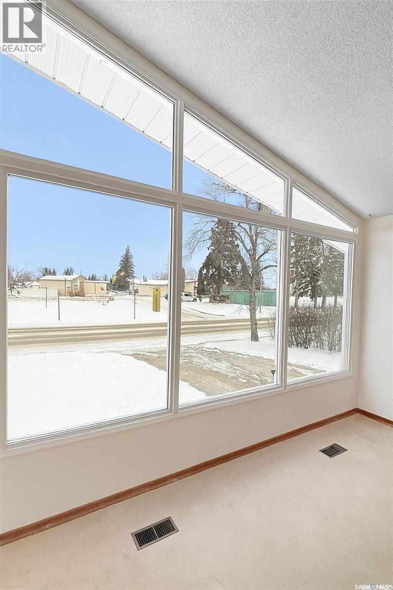 893 22nd Street E, Prince Albert, Saskatchewan  S6V 1N9 - Photo 8 - SK025058