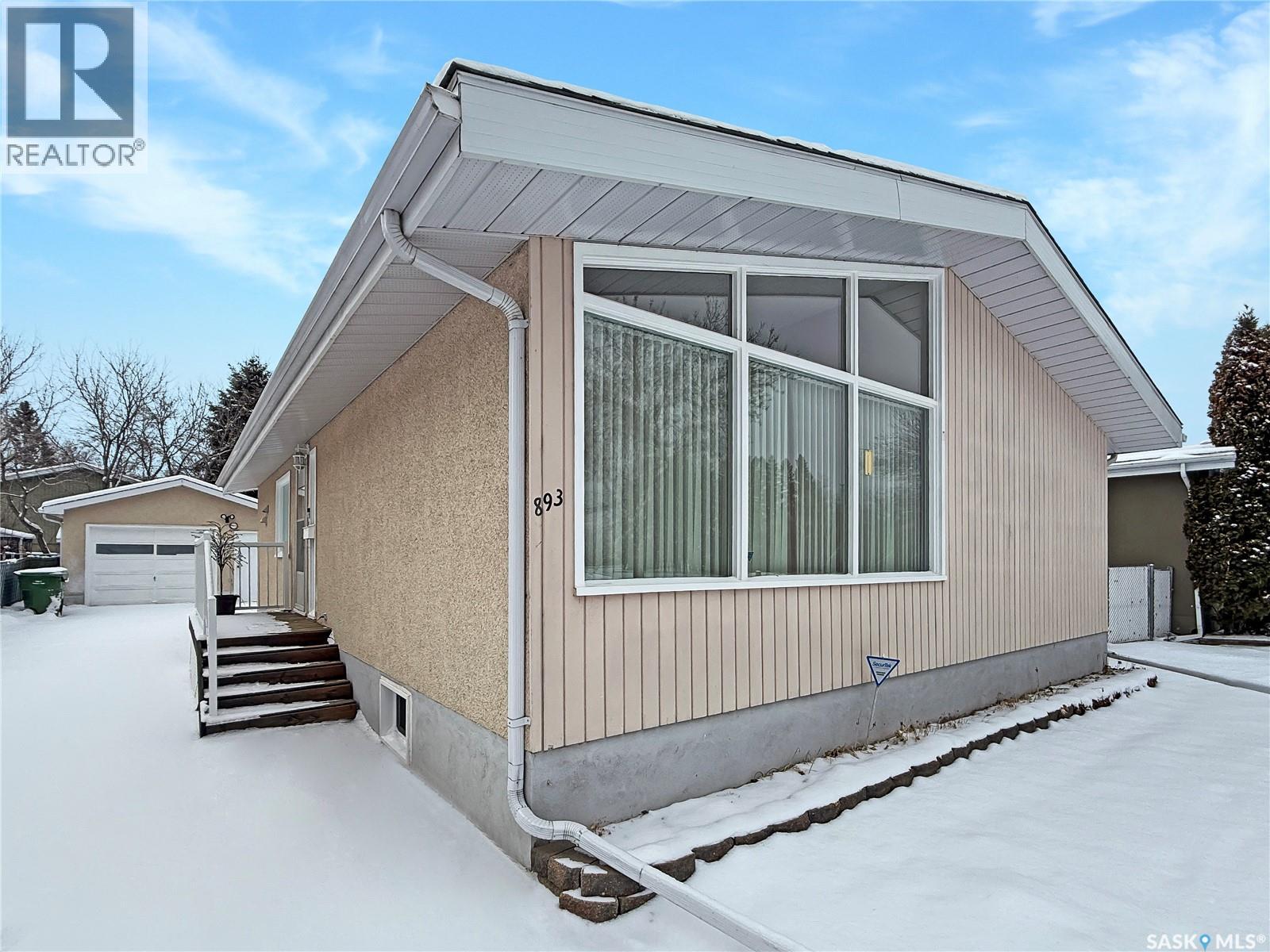 893 22nd Street E, Prince Albert, Saskatchewan  S6V 1N9 - Photo 33 - SK025058