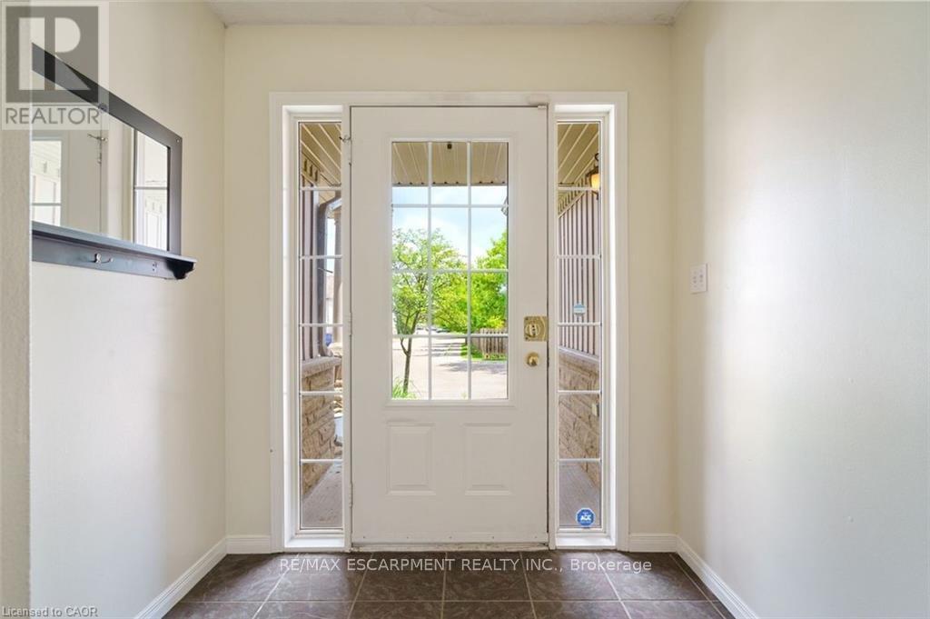 P87 - 175 David Bergey Drive, Kitchener, Ontario  N2E 4H8 - Photo 2 - X12571092