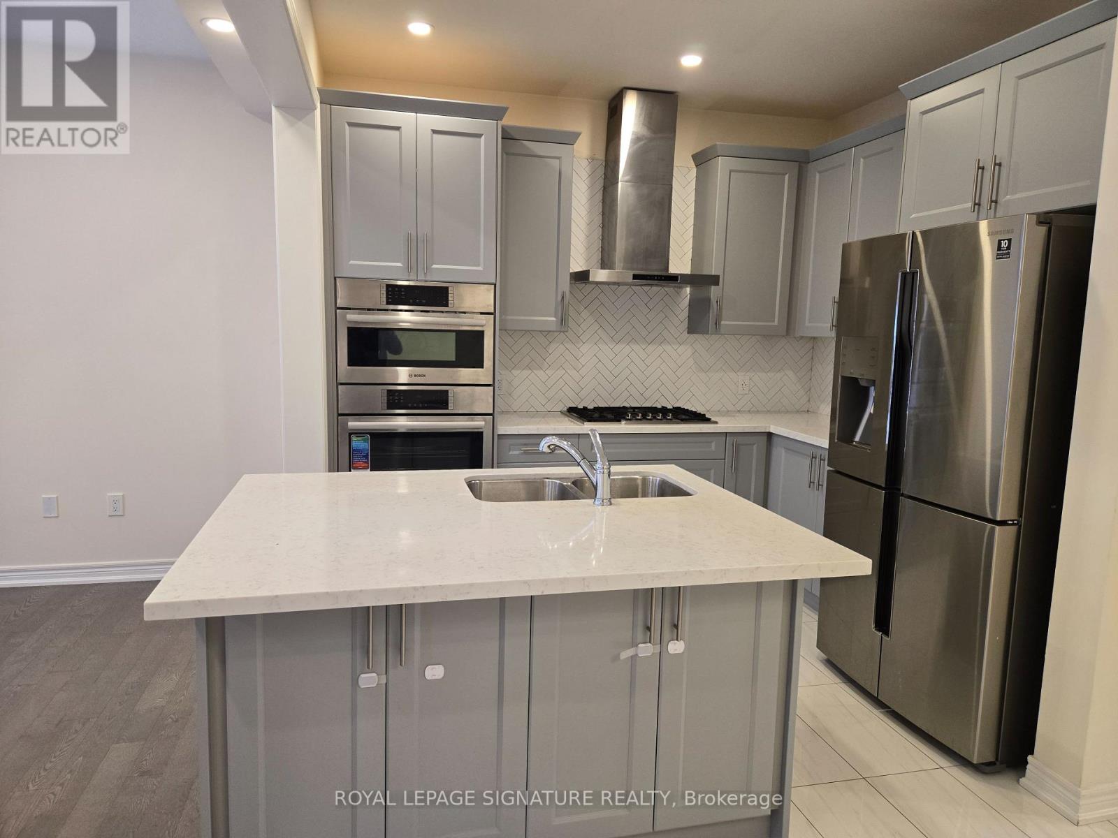 8 Beasley Grove, Hamilton, Ontario  L9K 0J7 - Photo 6 - X12597494