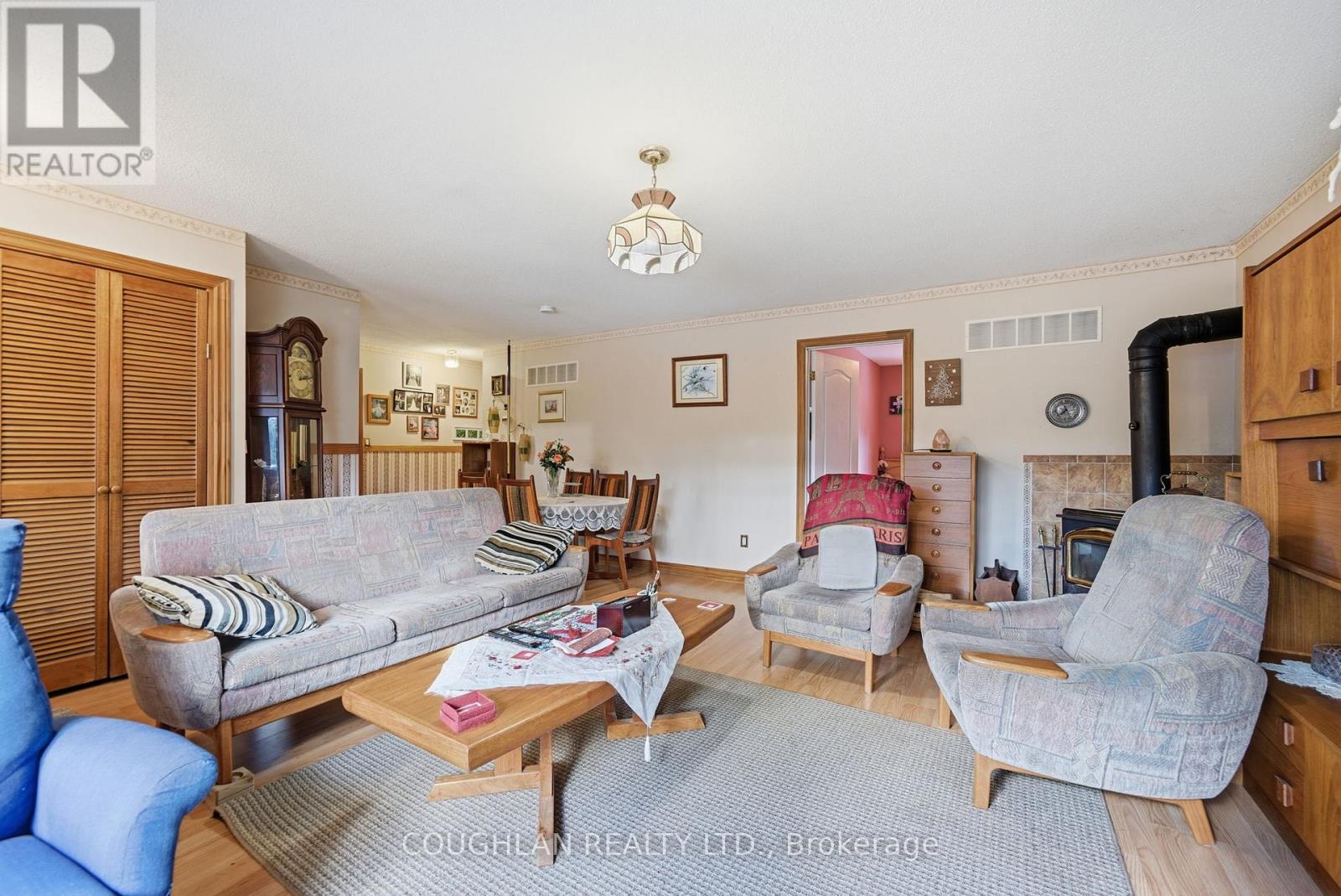 1055 Irondale Road, Minden Hills, Ontario  K0M 2A1 - Photo 12 - X12574500