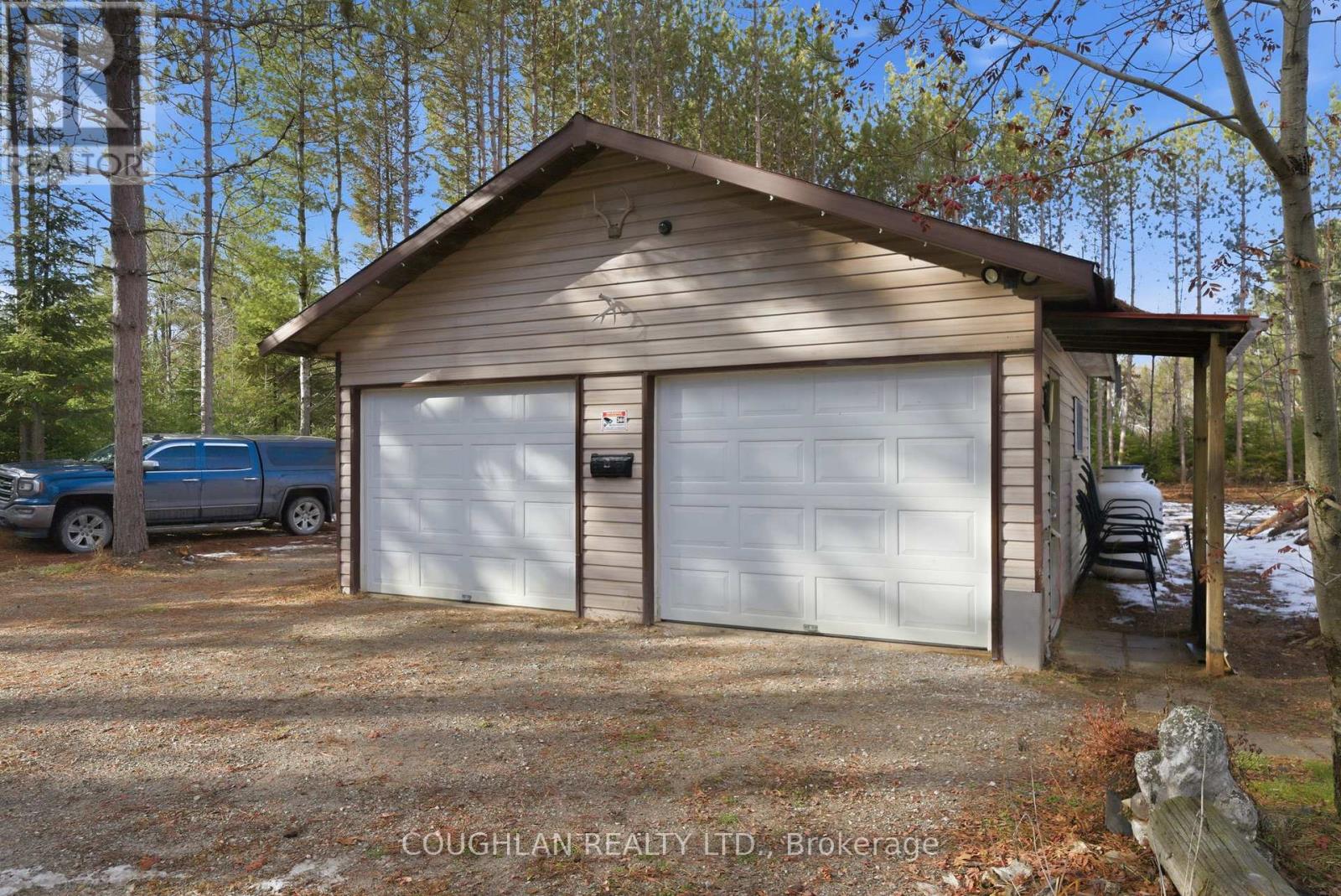 1055 Irondale Road, Minden Hills, Ontario  K0M 2A1 - Photo 26 - X12574500