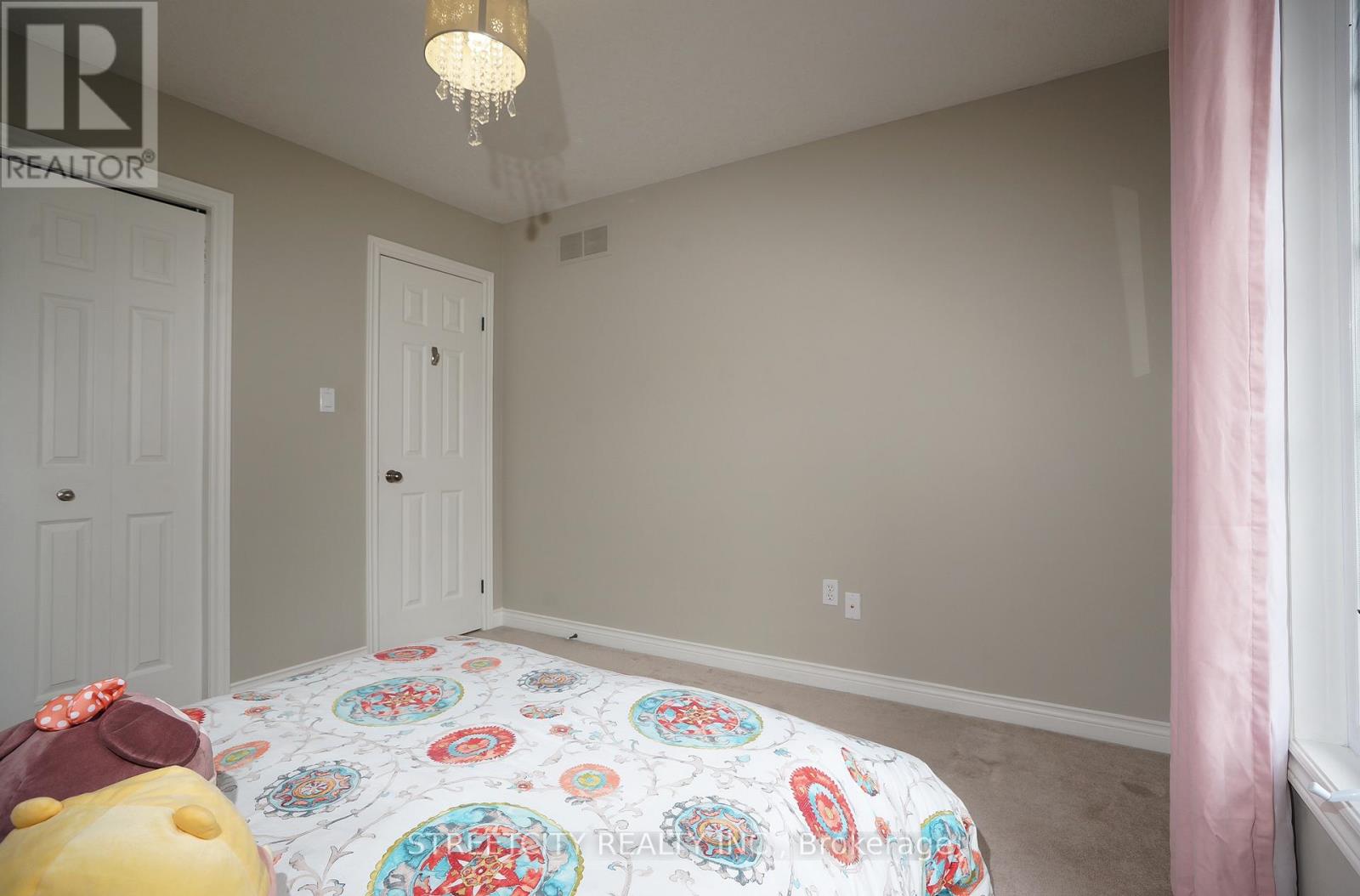 1861 Louise Boulevard, London North, Ontario  N6G 5G2 - Photo 22 - X12597636