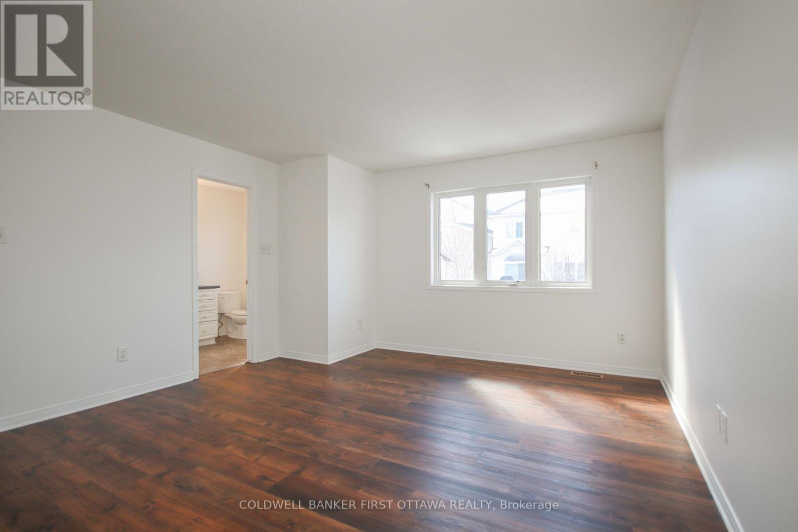 328 Statewood Drive, Ottawa, Ontario  K2K 0A9 - Photo 10 - X12597620