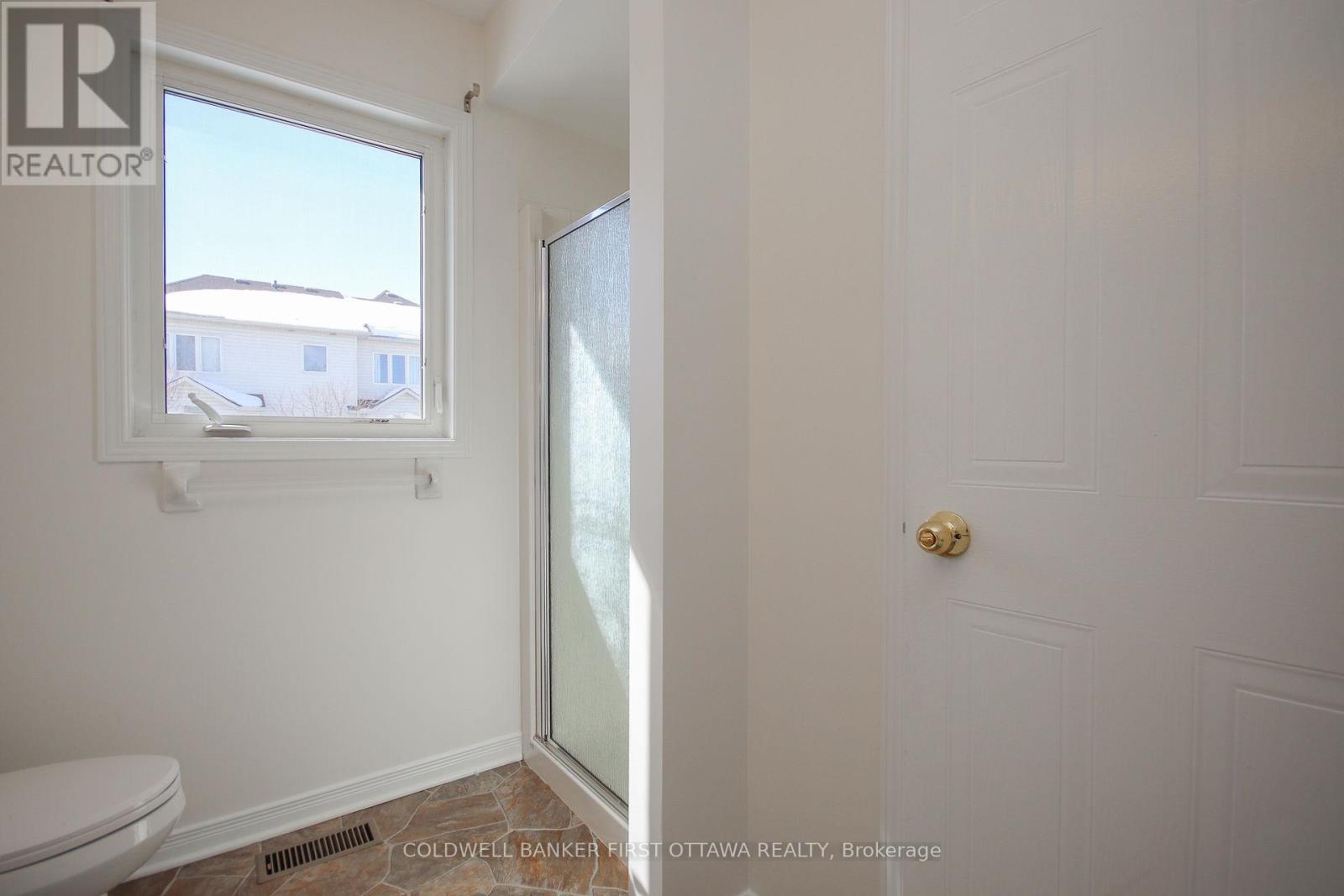 328 Statewood Drive, Ottawa, Ontario  K2K 0A9 - Photo 14 - X12597620