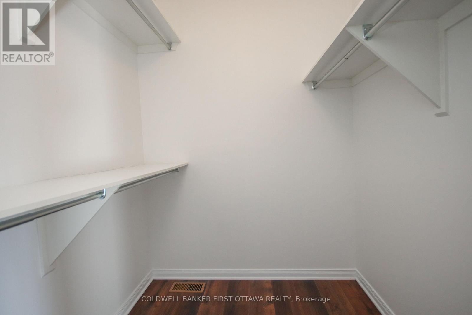 328 Statewood Drive, Ottawa, Ontario  K2K 0A9 - Photo 15 - X12597620