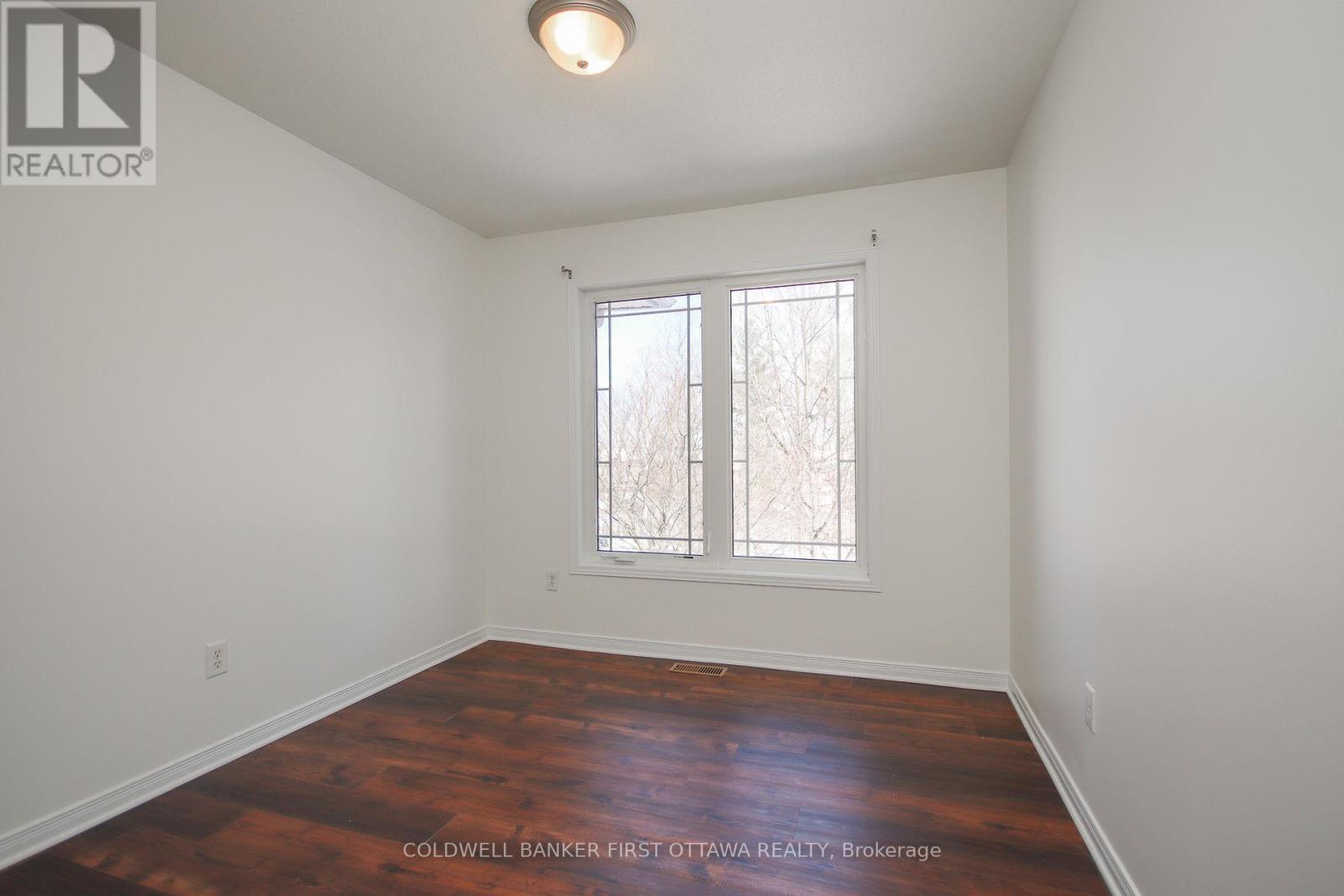 328 Statewood Drive, Ottawa, Ontario  K2K 0A9 - Photo 18 - X12597620