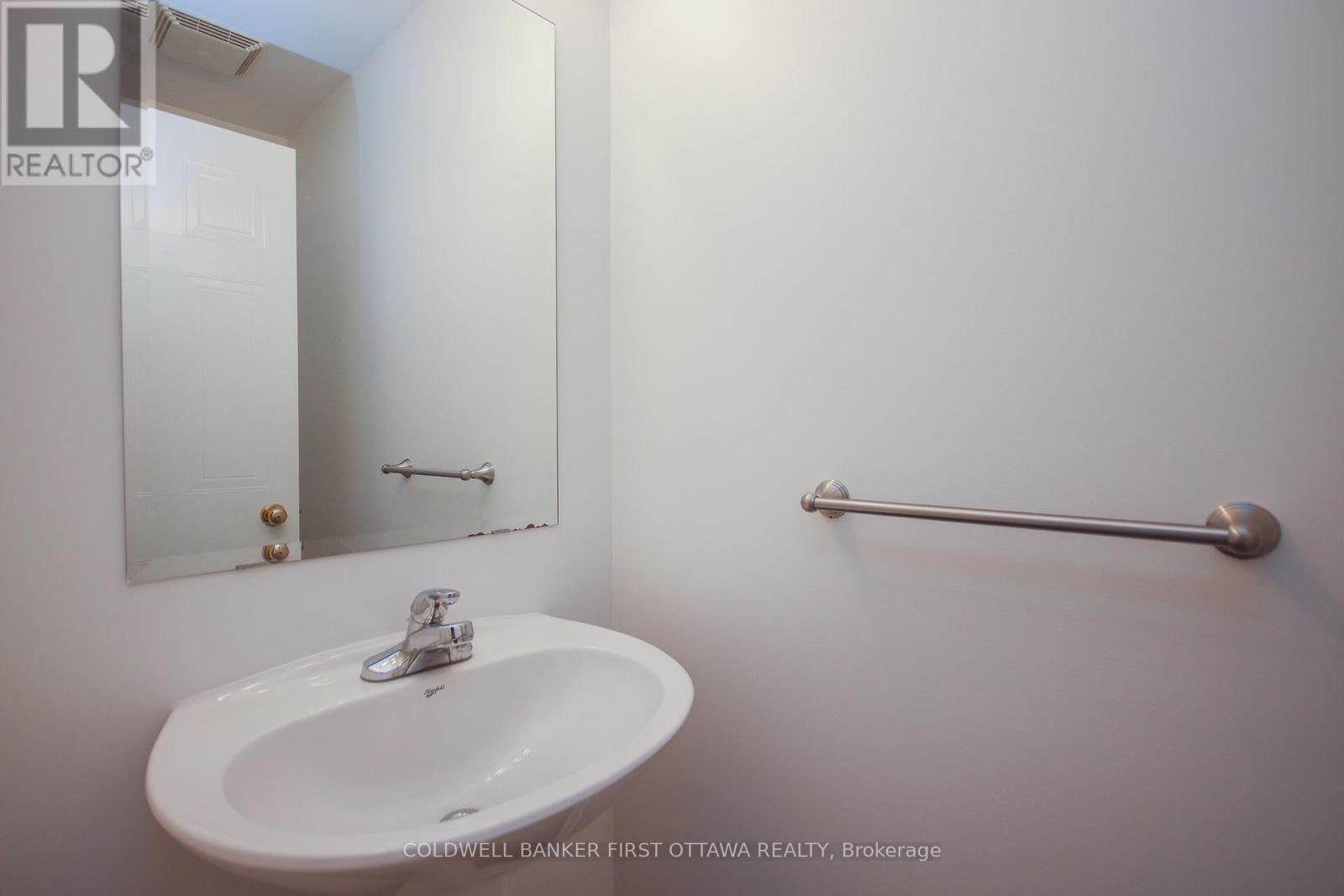 328 Statewood Drive, Ottawa, Ontario  K2K 0A9 - Photo 29 - X12597620