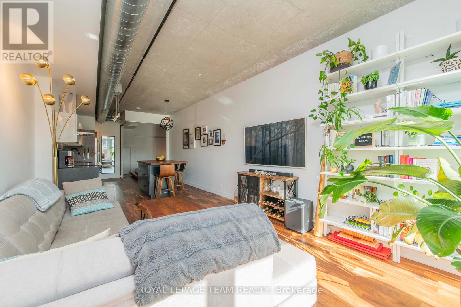 306 - 360 Mcleod Street, Ottawa, Ontario  K2P 1A9 - Photo 10 - X12597626