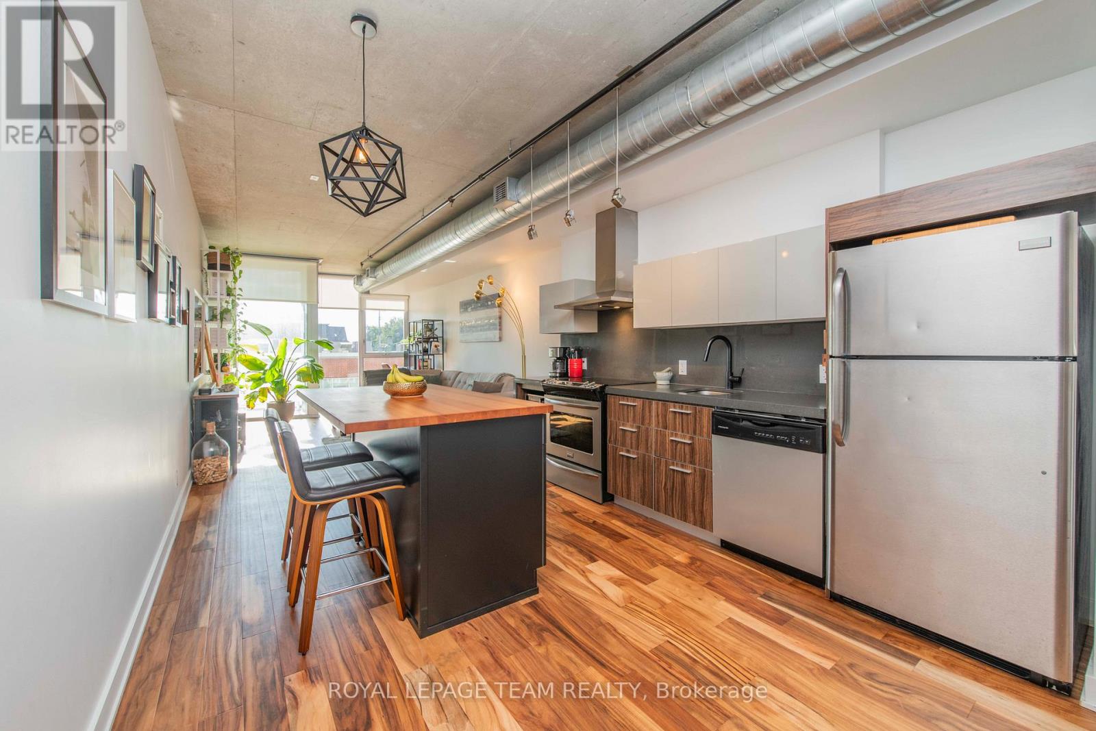 306 - 360 Mcleod Street, Ottawa, Ontario  K2P 1A9 - Photo 4 - X12597626