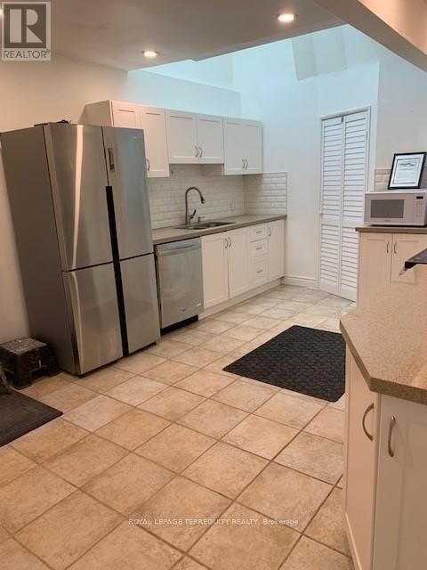 Main - 5 Compton Drive, Toronto, Ontario  M1R 4A5 - Photo 2 - E12560058