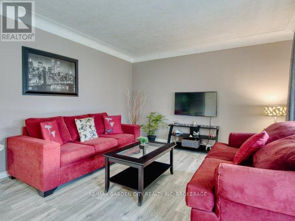 3664 Arlington Avenue, Niagara Falls, Ontario  L2J 2X2 - Photo 4 - X12597600