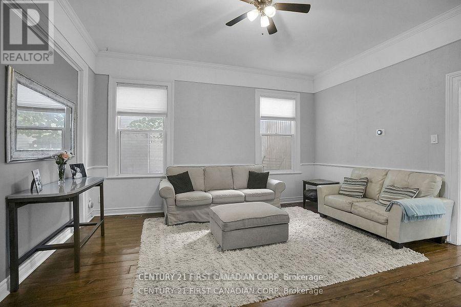 393 Central Avenue, London East, Ontario N6B 2E3 - Photo 15 - X12597276