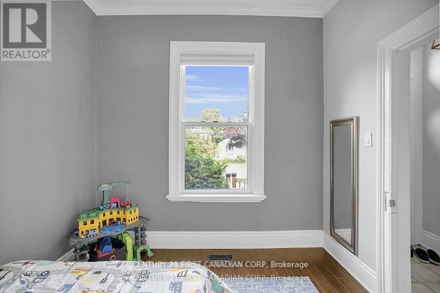 393 Central Avenue, London East, Ontario N6B 2E3 - Photo 20 - X12597276