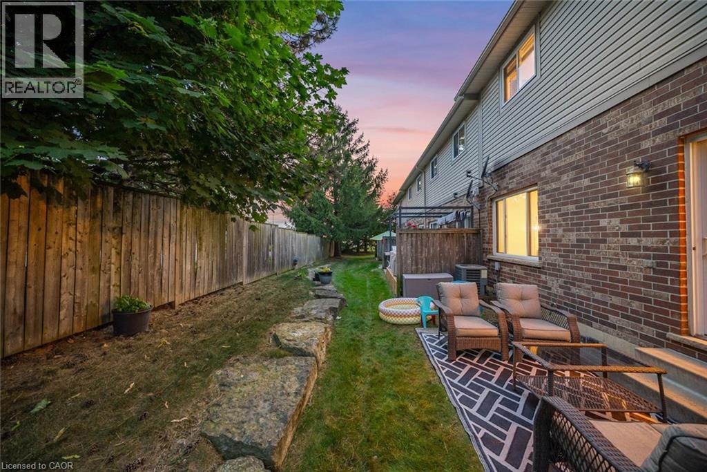 10 Liddycoat Lane Unit# 4, Hamilton, Ontario  L9G 0A7 - Photo 41 - 40792044