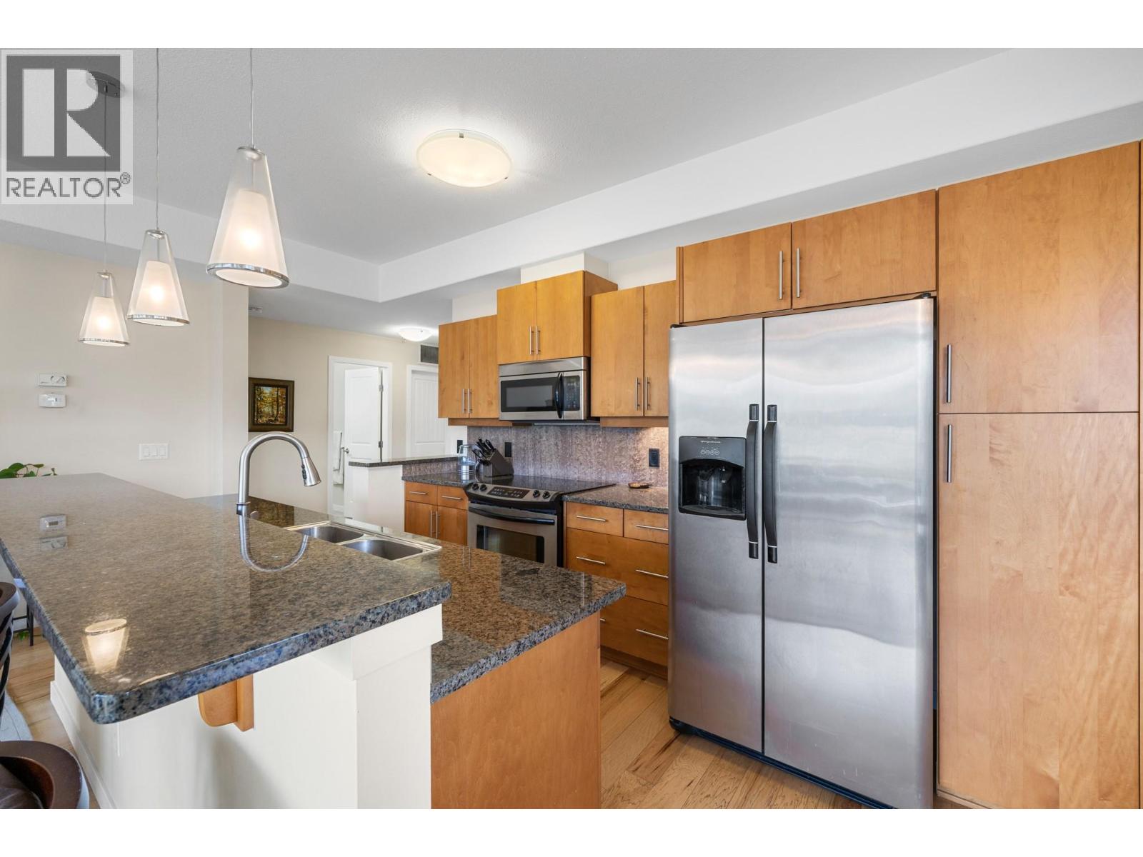 2011 Agassiz Road Unit# 205 Kelowna Photo 4 2011 Agassiz Road Unit# 205 Kelowna Photo 4