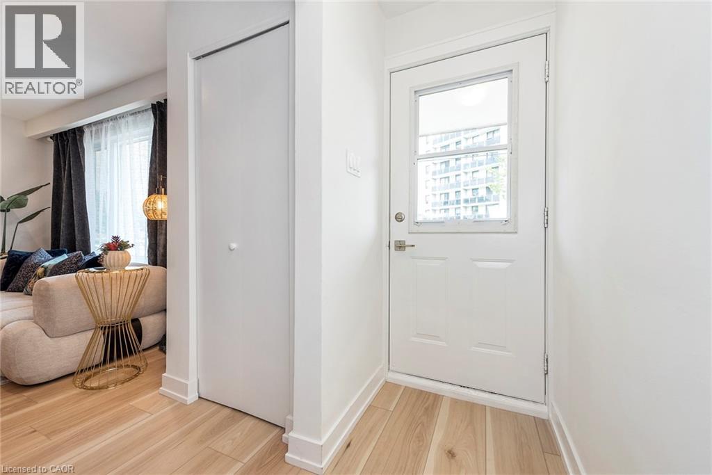 60-62 Delawana Drive, Hamilton, Ontario  L8E 1G4 - Photo 2 - 40791879