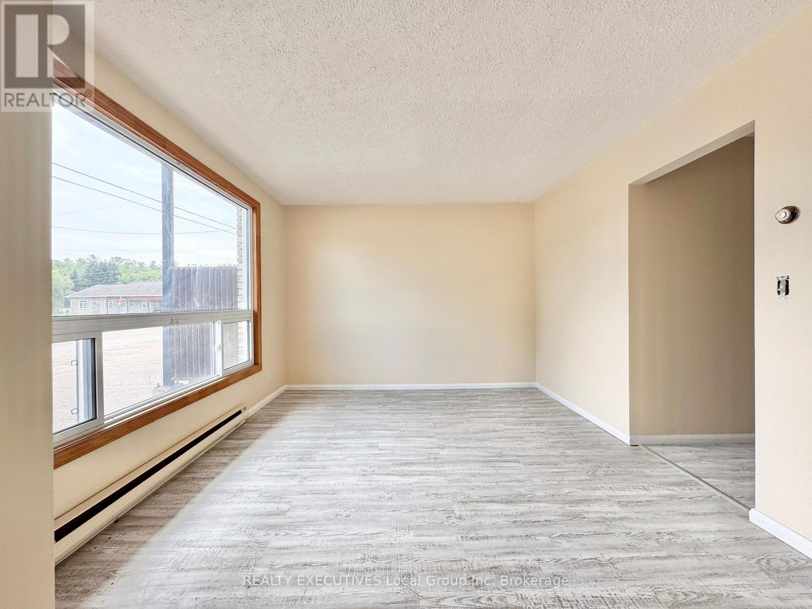 250 Champlain Street, Mattawa, Ontario  P0H 1V0 - Photo 19 - X12446840