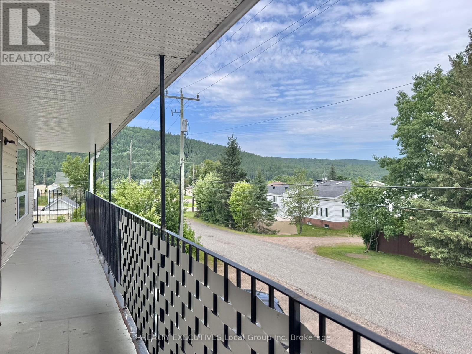 250 Champlain Street, Mattawa, Ontario  P0H 1V0 - Photo 7 - X12446840