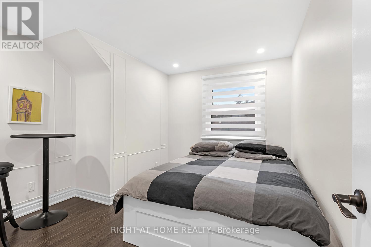 190 Northwood Drive, Toronto, Ontario  M2M 2K4 - Photo 19 - C12597652