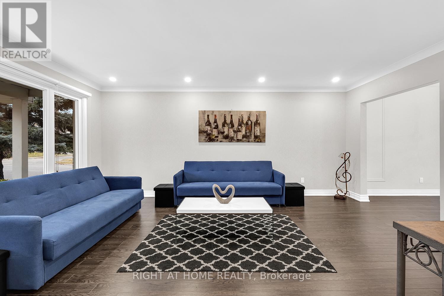 190 Northwood Drive, Toronto, Ontario  M2M 2K4 - Photo 9 - C12597652