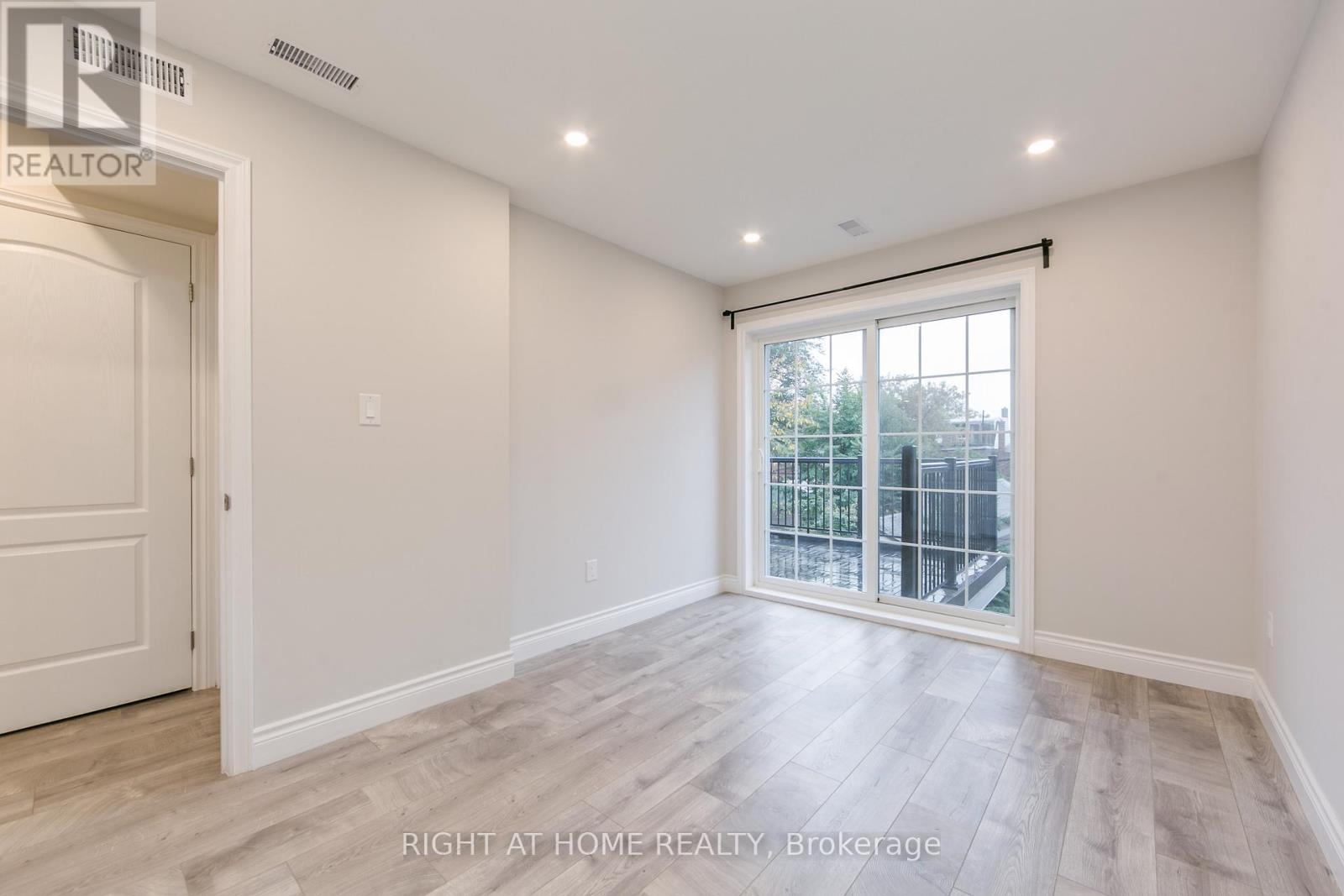 2 - 701 Dupont Street, Toronto, Ontario  M6G 1Z5 - Photo 12 - C12597704