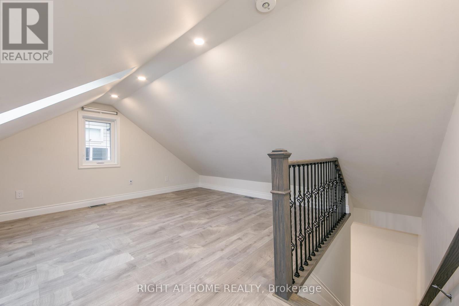 2 - 701 Dupont Street, Toronto, Ontario  M6G 1Z5 - Photo 17 - C12597704