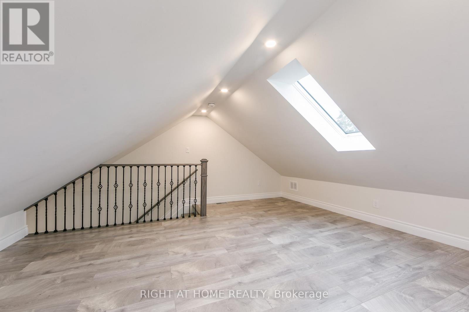 2 - 701 Dupont Street, Toronto, Ontario  M6G 1Z5 - Photo 19 - C12597704