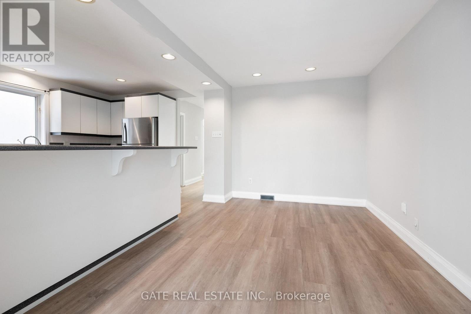 349 Laird Drive, Toronto, Ontario  M4G 3Y1 - Photo 20 - C12597714