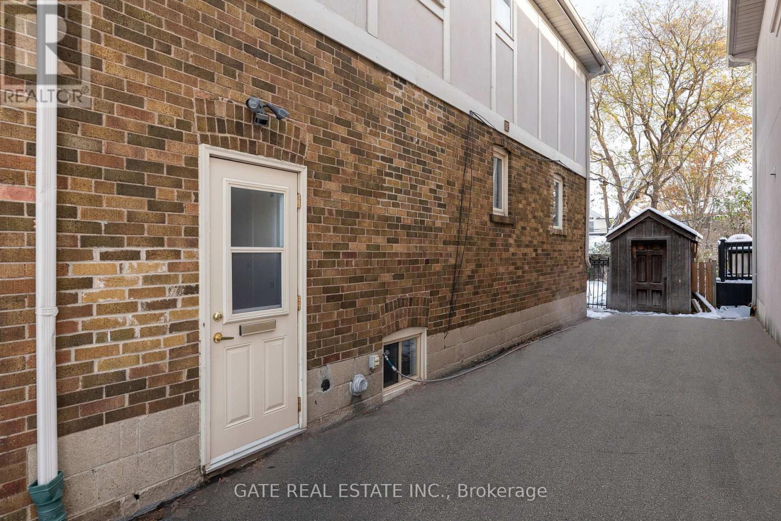 349 Laird Drive, Toronto, Ontario  M4G 3Y1 - Photo 30 - C12597714