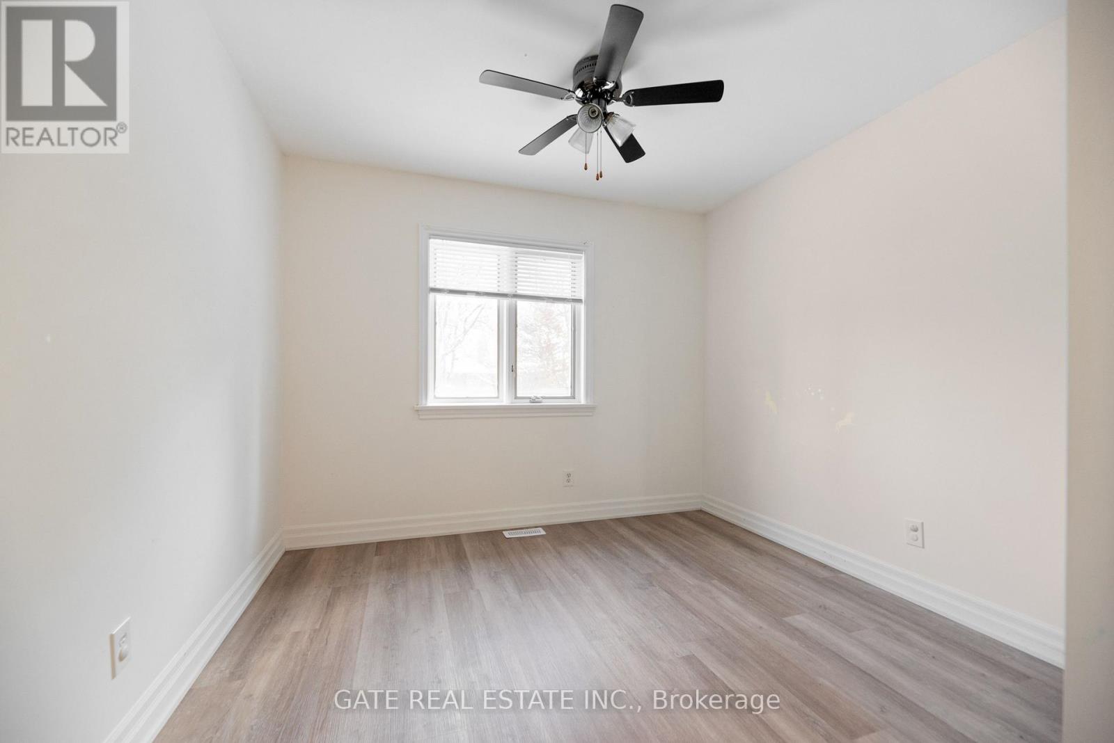 349 Laird Drive, Toronto, Ontario  M4G 3Y1 - Photo 36 - C12597714