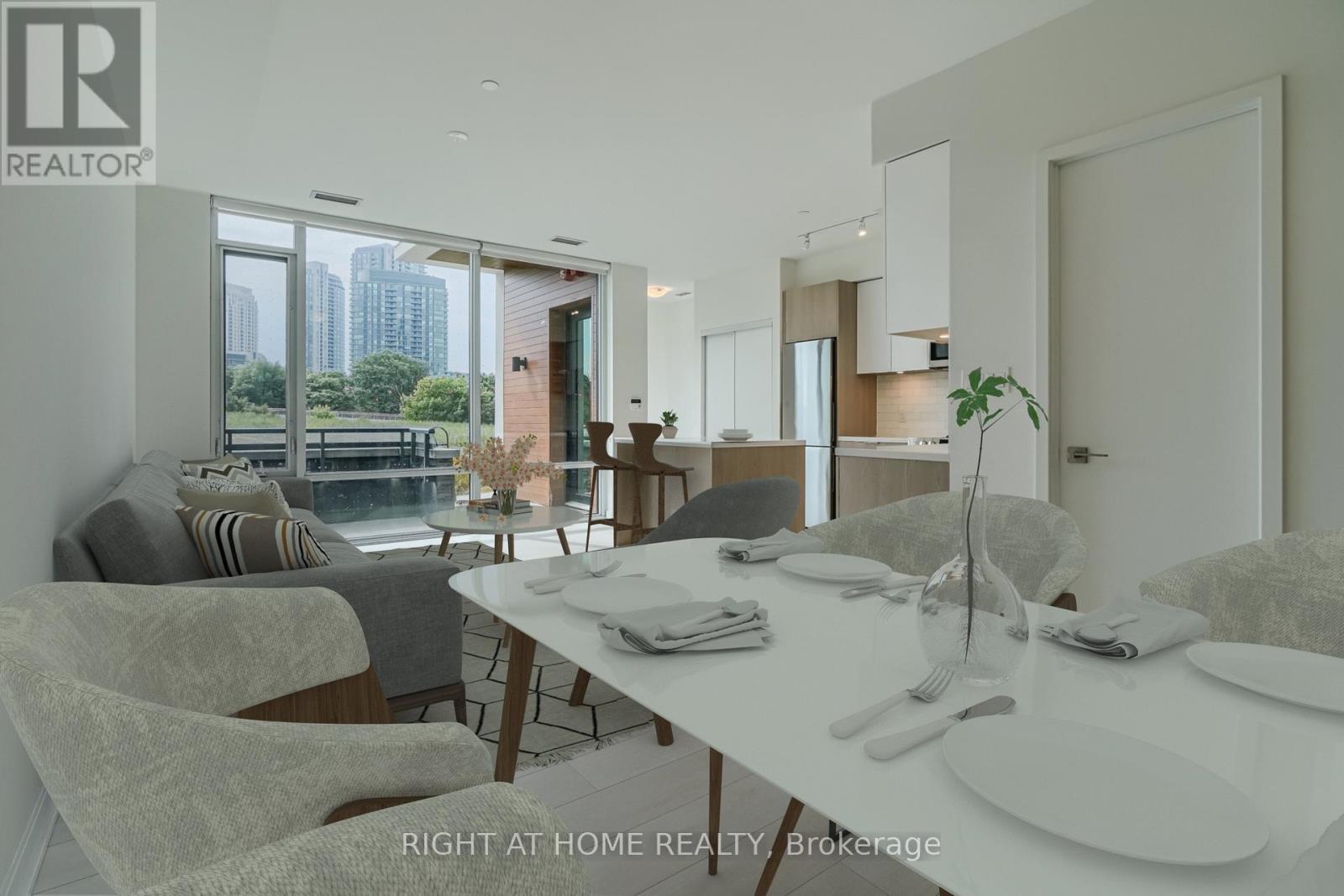 Th108 - 30 Ordnance Street, Toronto (Niagara), Ontario  M6K 1A2 - Photo 4 - C12597774