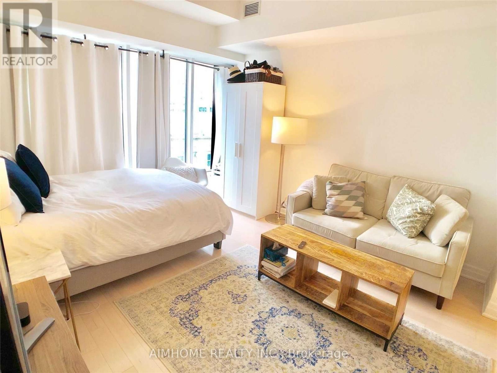 903 - 8 The Esplanade Boulevard, Toronto, Ontario  M5E 0A6 - Photo 14 - C12597780