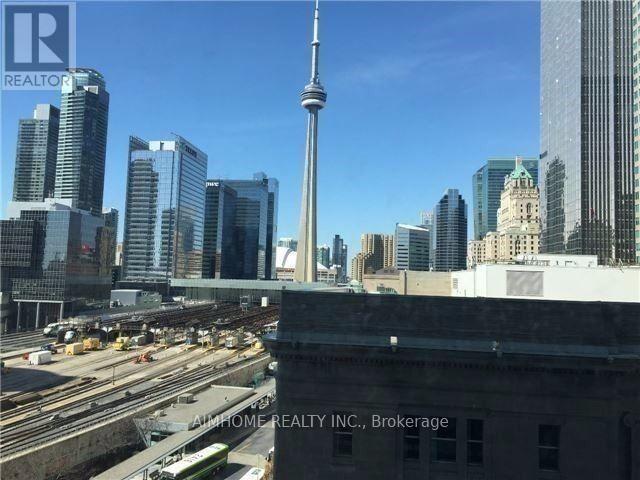 903 - 8 The Esplanade Boulevard, Toronto, Ontario  M5E 0A6 - Photo 17 - C12597780