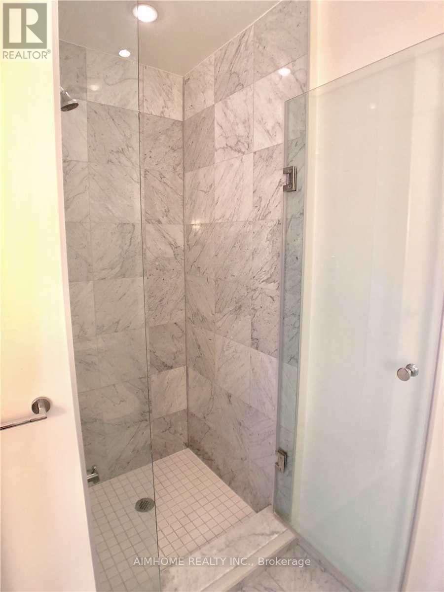 903 - 8 The Esplanade Boulevard, Toronto, Ontario  M5E 0A6 - Photo 5 - C12597780