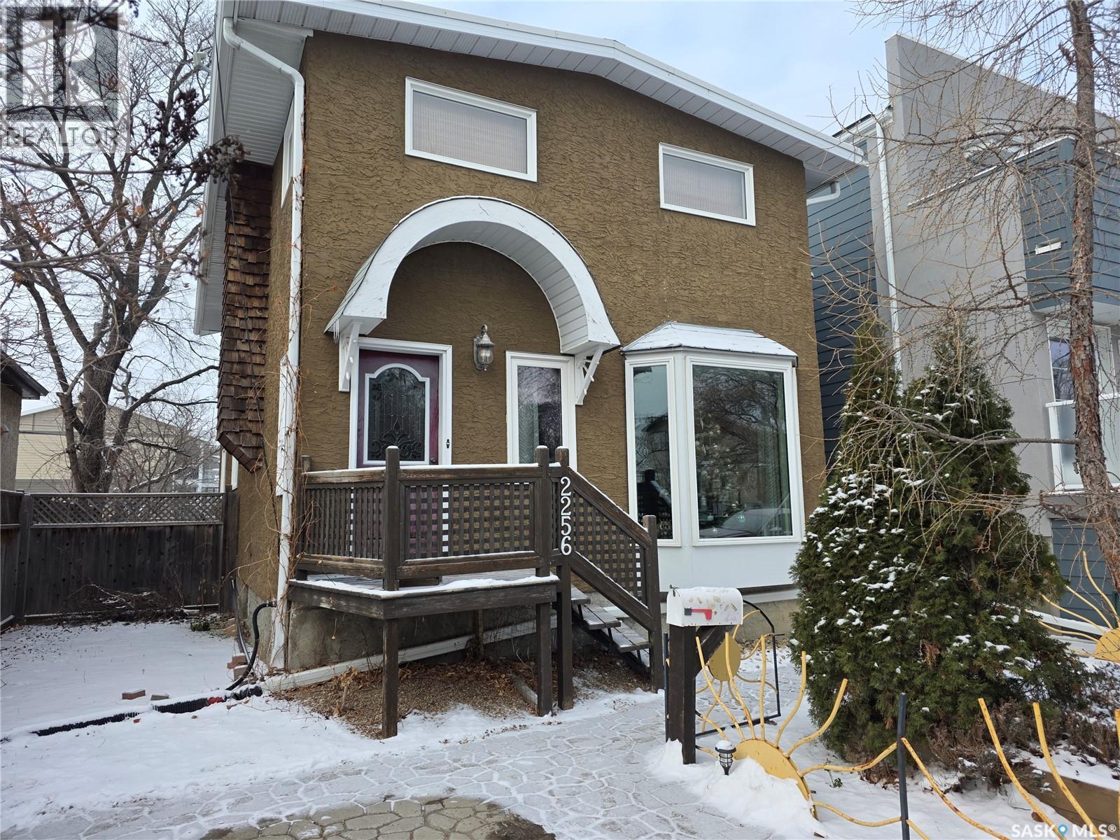 2256 PASQUA STREET, Regina, Saskatchewan