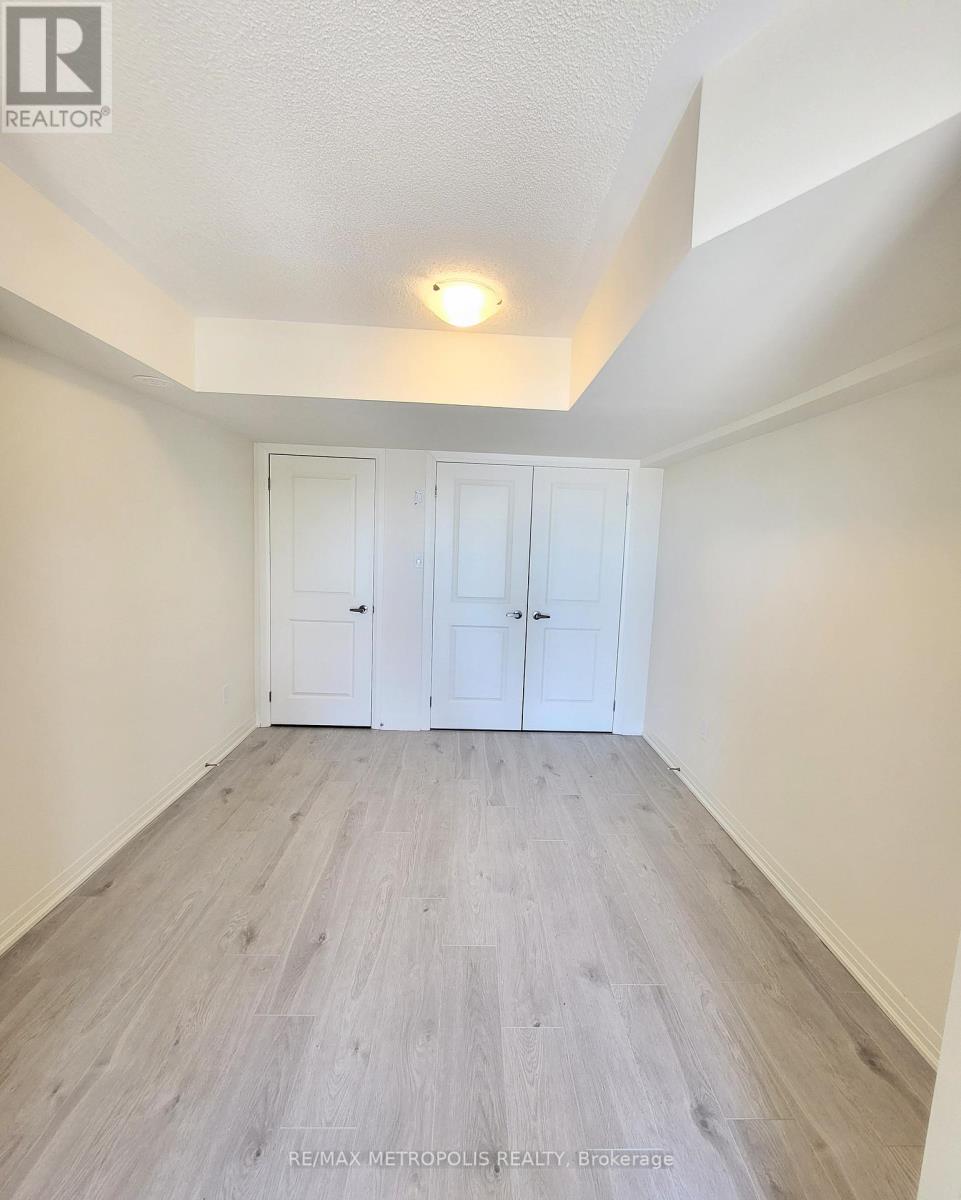 20 Esquire Way, Whitby, Ontario  L1R 0S7 - Photo 2 - E12597684